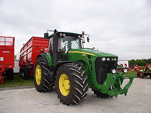 Tractor John Deere 8430. Agriculture Expo in M...
