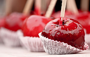 Candy apples in a row.
